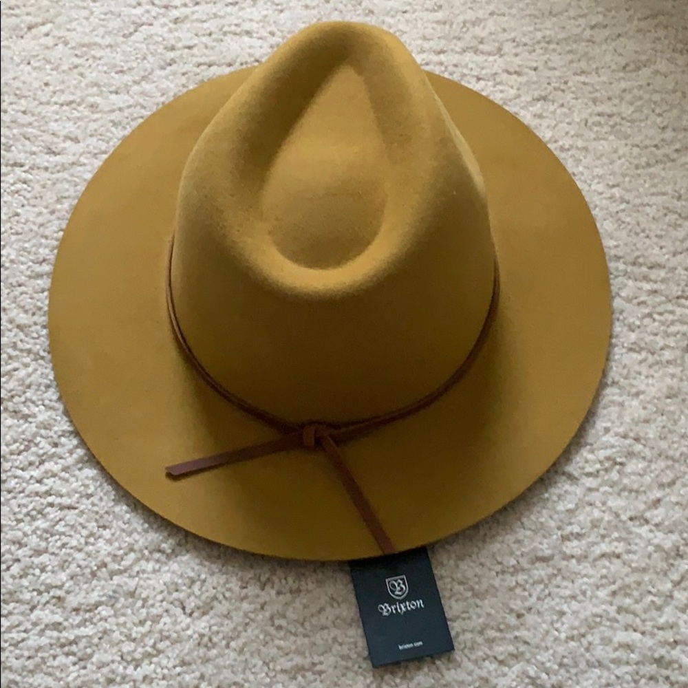 Brixton mustard color fedora hat. NEW